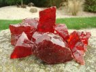 Glasbrocken rot - eines von vielen Highlights bei Deco Stones