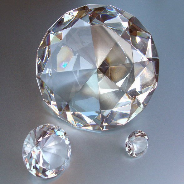 Seeblau synthetisches Kristallglas 4 mm Ø Facettenschliff 5 Glasdiamanten